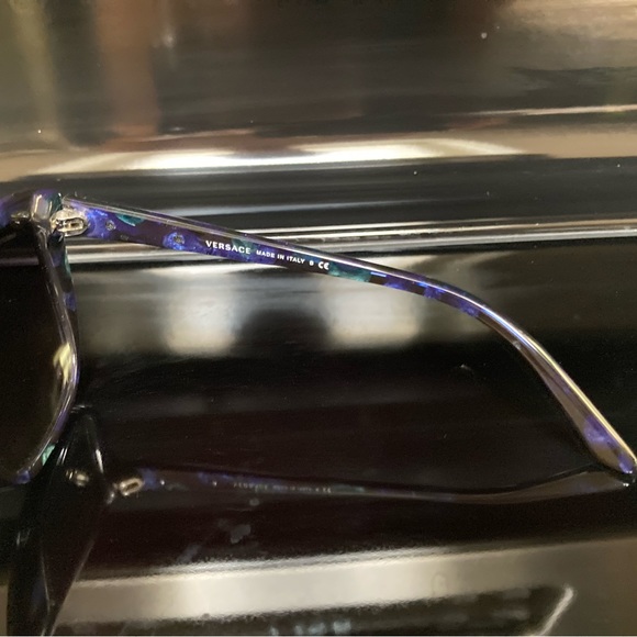 New Versace MOD4264-B 5127/8G. Blue Green Butterfly Shape Sunglasses - Picture 14 of 16